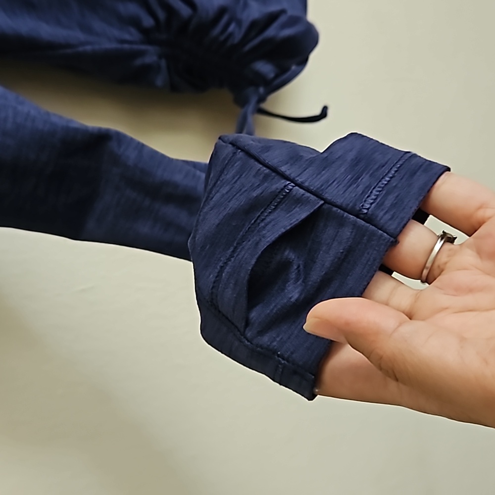 Layer 8 Blue Quick Dry Pullover L - image 5